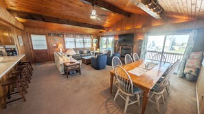 Smart TV, fireplace - Dog Friendly~Hot Tub~Two Blocks From The Beach (Kitty Hawk)
