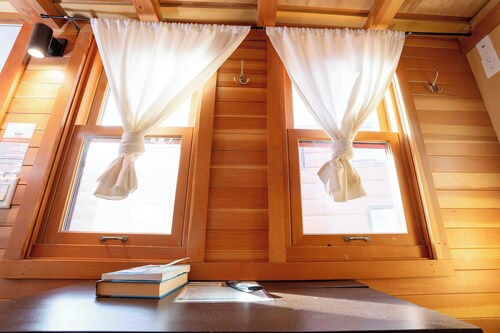 American Aspen – Experience Tiny Living at Its Coziest Near Estes Park & Boulder