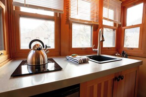 Fridge, microwave, stovetop, electric kettle