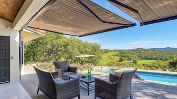 Villa (6 Bedrooms) | Interior