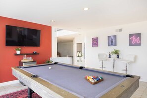 Villa (3 Bedrooms) | Interior - Stardust by Avantstay Views, Hot Tub, Pool Table (Malibu)