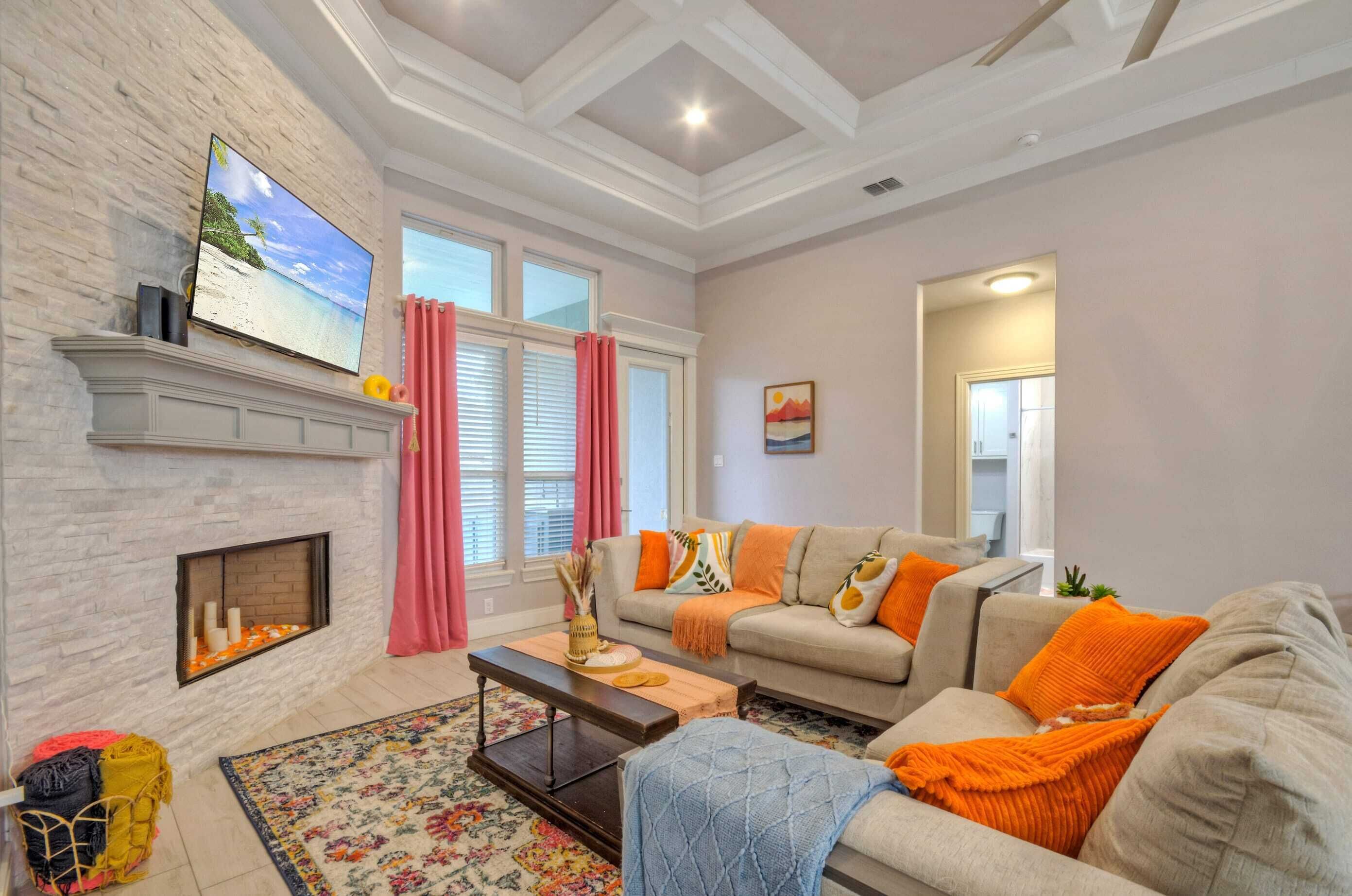 House (5 Bedrooms) | Interior