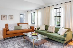 Talo (4 Bedrooms) | Sisätilat