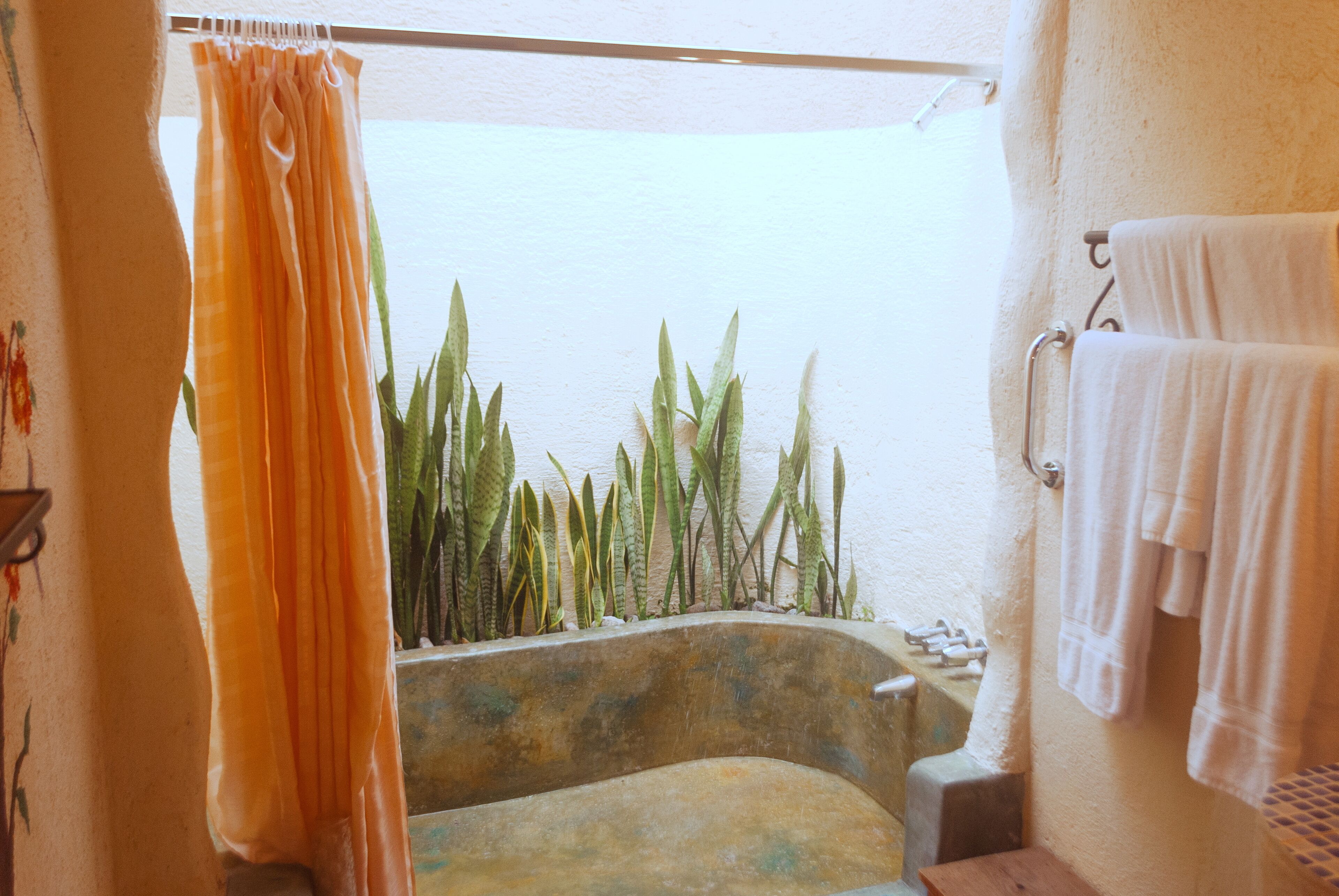 Family Quadruple Room, Garden View | Bathroom | Shower, free toiletries, hair dryer, towels
