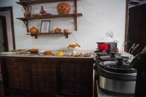 Free daily buffet breakfast 