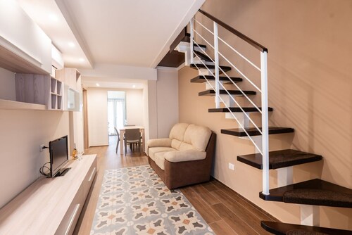 Maison Jolie w/ Balconies