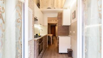 Kühlschrank, Ofen, Herdplatte, Geschirrspüler