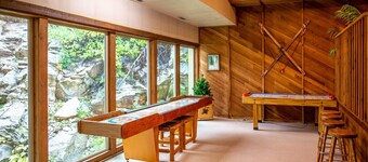 Cozy Studio Mountain Retreat