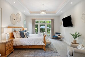 5 bedrooms, iron/ironing board, free WiFi, bed sheets