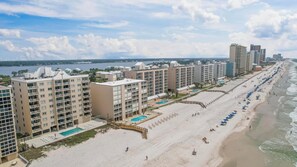 Exterior - BEACHFRONT CONDO, FAMILY FRIENDLY, LOW FLOOR, OUTDOOR POOL (Gulf Shores)