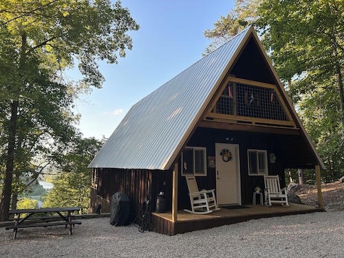 Cherokee Cabin Renovated - Cliff & Lake Views - Cave Run Lake & Red River Gorge