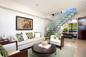 TV - KBM Resorts | FREE CAR | Kapalua Bay Villa | Ocean view | Tranquil 2-Bedroom Condo! KBV-24B2 (Lahaina)