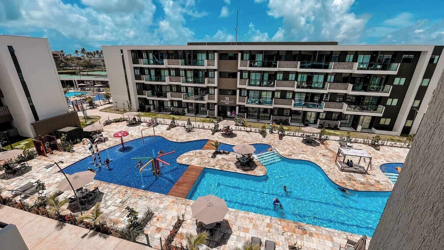 3 outdoor pools, pool umbrellas, sun loungers