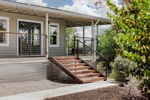 Exterior - Dripping Springs Homestead - Bunkhouse w/ Amazing Views and Natural Serenity (Dripping Springs)