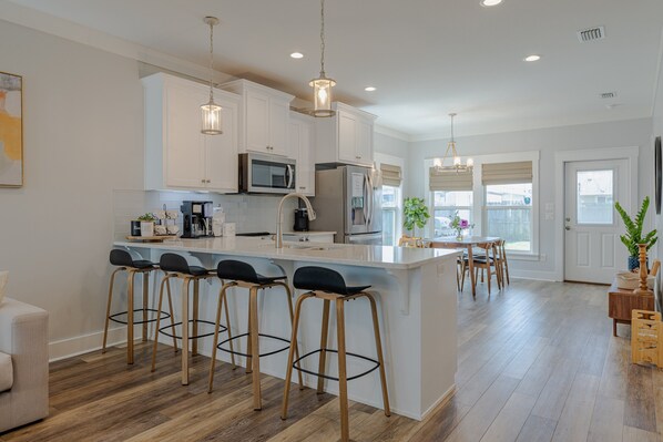 Fridge, microwave, oven, stovetop - Game Room! Pet friendly & Hot Tub! (Panama City Beach)