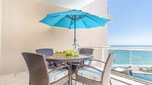 Outdoor dining - Las Palomas 2 BR 2 BA Diamante 601 (Puerto Peñasco)