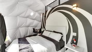 1 bedroom, internet, bed sheets