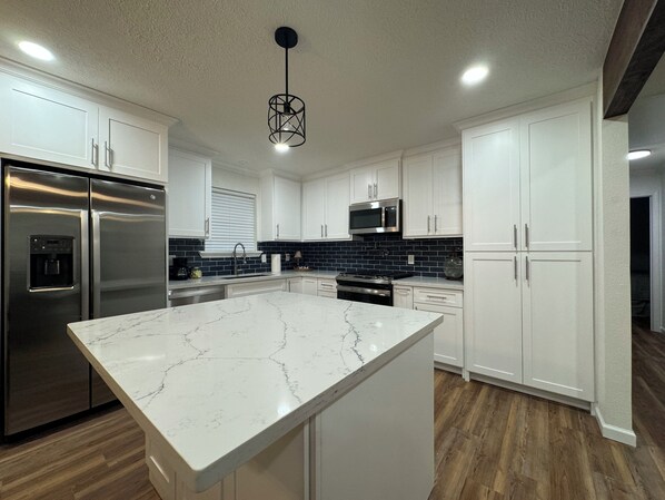 Microwave, oven, stovetop, dishwasher