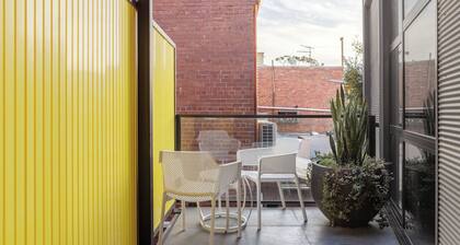 MAC Middle Park by Melbourne Apartment Collection