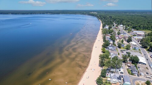 Sylvan Beach Cottage in the heart of Sylvan Beach NY