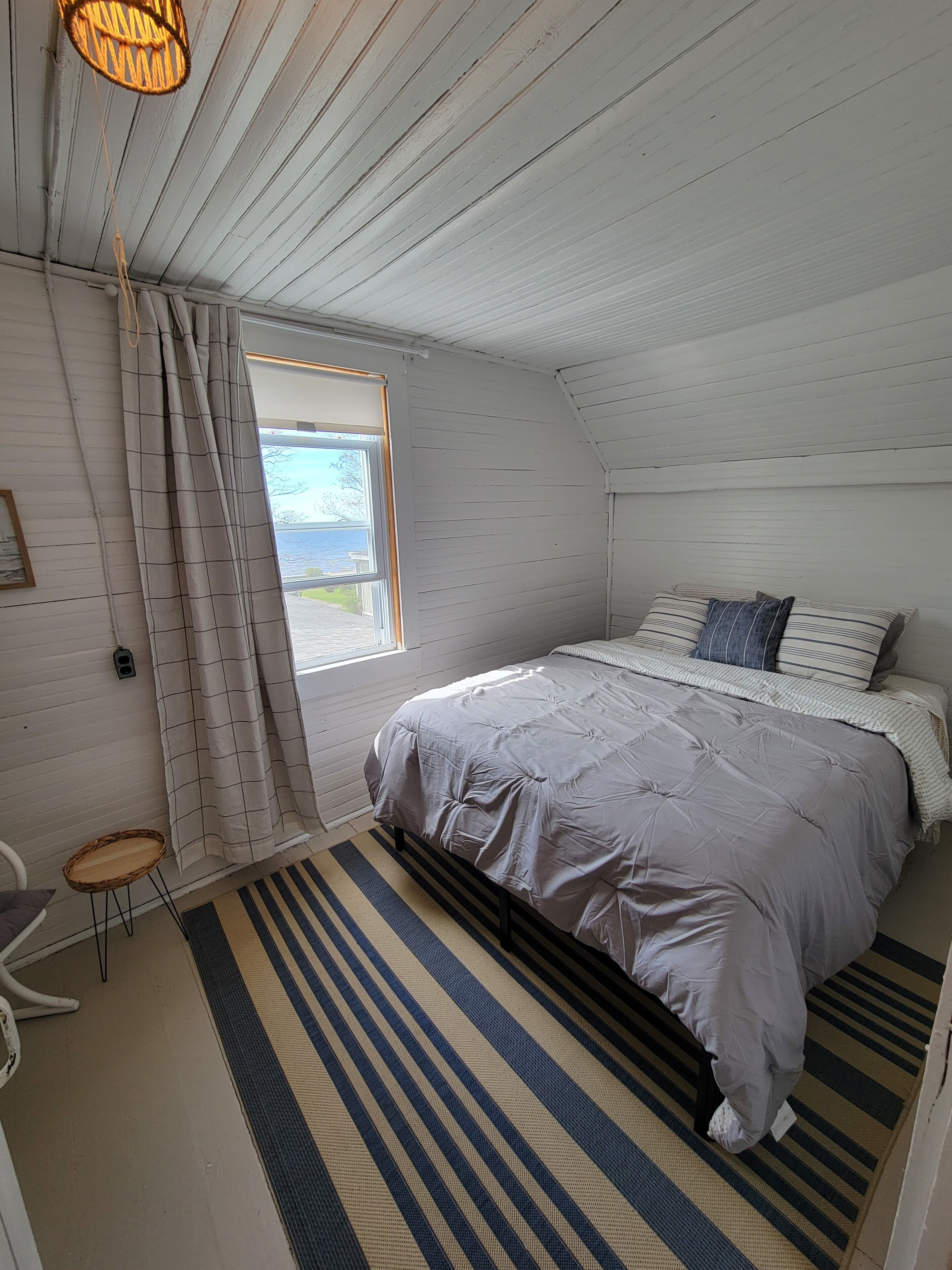 3 多间卧室、WiFi、床单