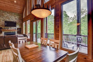 Interior - A Beary Nice Cabin - 3 Bed 3.5 Bath, Hot Tub, Fishing, Pet Friendly (Vilas)