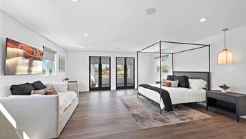 8 bedrooms, desk, iron/ironing board, free WiFi