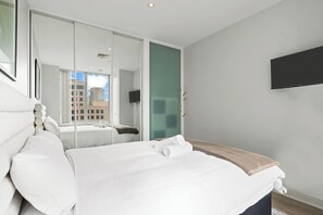 1 bedroom, iron/ironing board, free WiFi