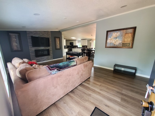 スマートテレビ、卓球台