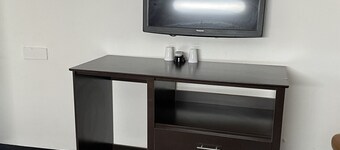 Budget Inn - Elizabeth, NJ