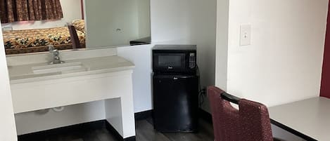 Deluxe Single Room | Free WiFi