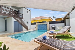 Pool - NEW Modern 1BR 1BA with Pool in Quiet Area (Noord)