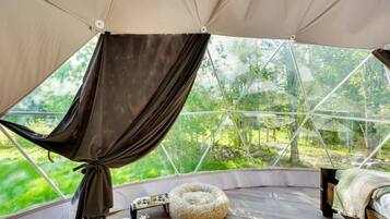 1 bedroom, Internet, bed sheets, wheelchair access