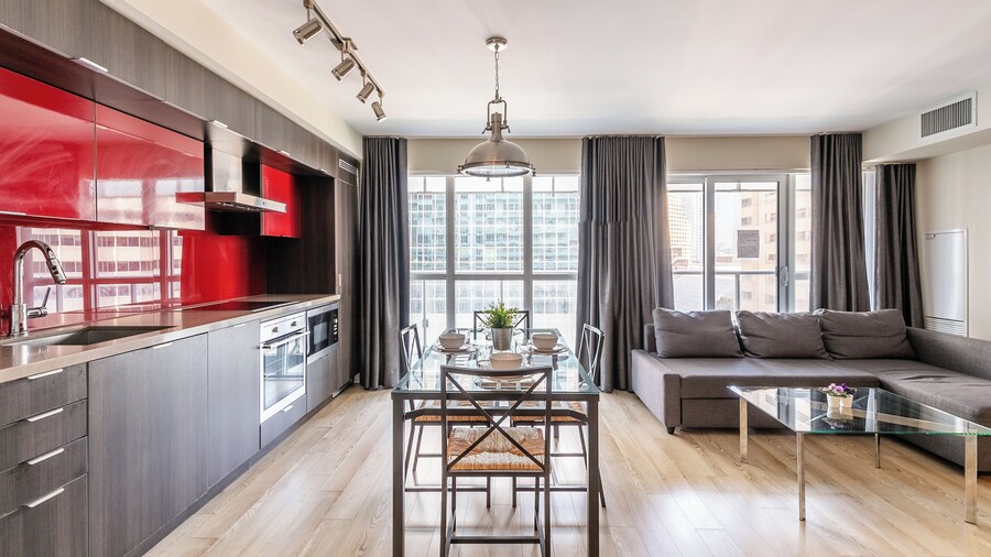 World Wide Stays Suite - CN Tower