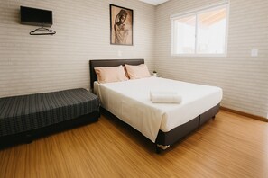 Exclusive Studio, Courtyard View | Hypo-allergenic bedding, minibar, individually decorated