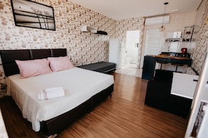 Design Double Room, Courtyard View | 1 bedroom, hypo-allergenic bedding, minibar, individually decorated