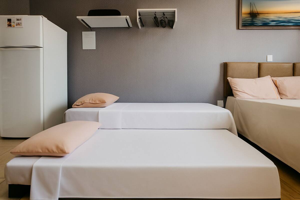 Dobbeltrom – design, bakgårdsutsikt | Allergitestet sengetøy, minibar og skrivebord for bærbar PC