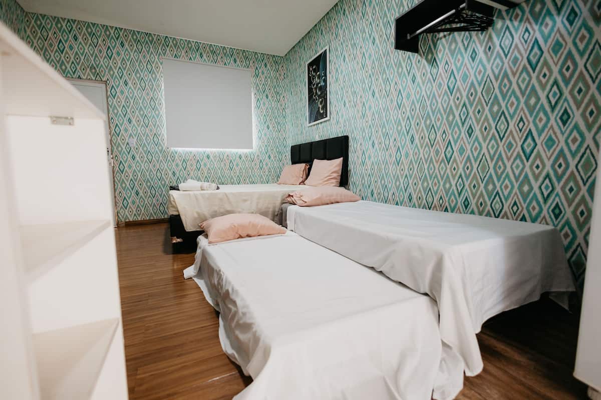 Deluxe Double Room, Courtyard View | 1 bedroom, hypo-allergenic bedding, minibar, individually decorated