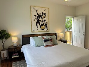 4 bedrooms, iron/ironing board, WiFi, bed sheets - Festive New Orleans Home! Close to French Quarter with Off-Street Parking (New Orleans)