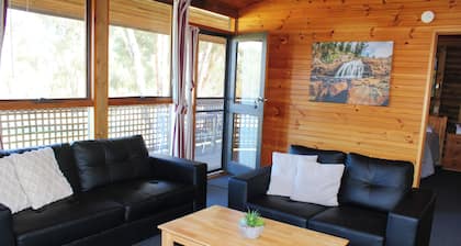 Cosy cabin in the Grampians with mountain views