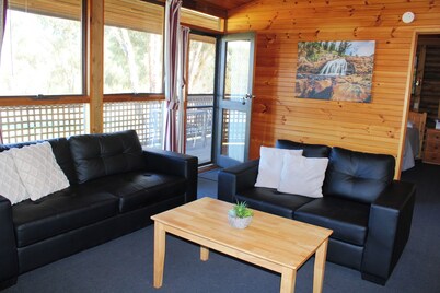 Cosy cabin in the Grampians with mountain views
