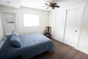 2 bedrooms, iron/ironing board, travel cot, WiFi