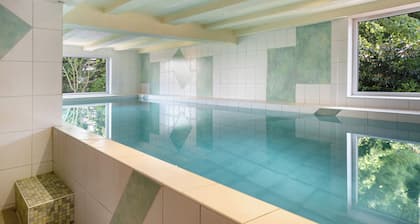 Apartment 'Haus Schöneck' with Private Terrace, Private Garden and Wi-Fi