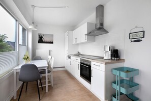 Køleskab, ovn, kogeplade, opvaskemaskine