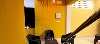 “Sun, Sand, and Comfort: Dream Promenade Sea View”