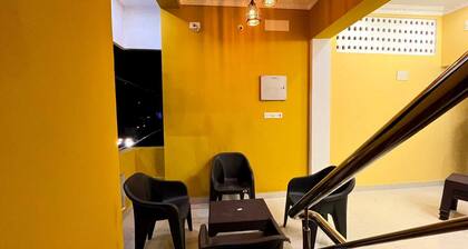 “Sun, Sand, and Comfort: Dream Promenade Sea View”