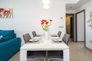Dining - Apartamento Cocoon (Arenales del Sol) (Arenales del Sol)