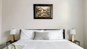 Skrivebord, strygejern/strygebræt, gratis Wi-Fi, sengetøj