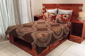 3 soverom, strykejern/-brett og sengetøy