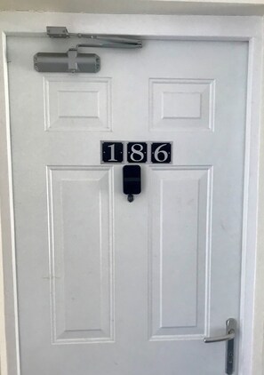 Interior - Immaculate 2-Bed Apartment in Smethwick (Smethwick)